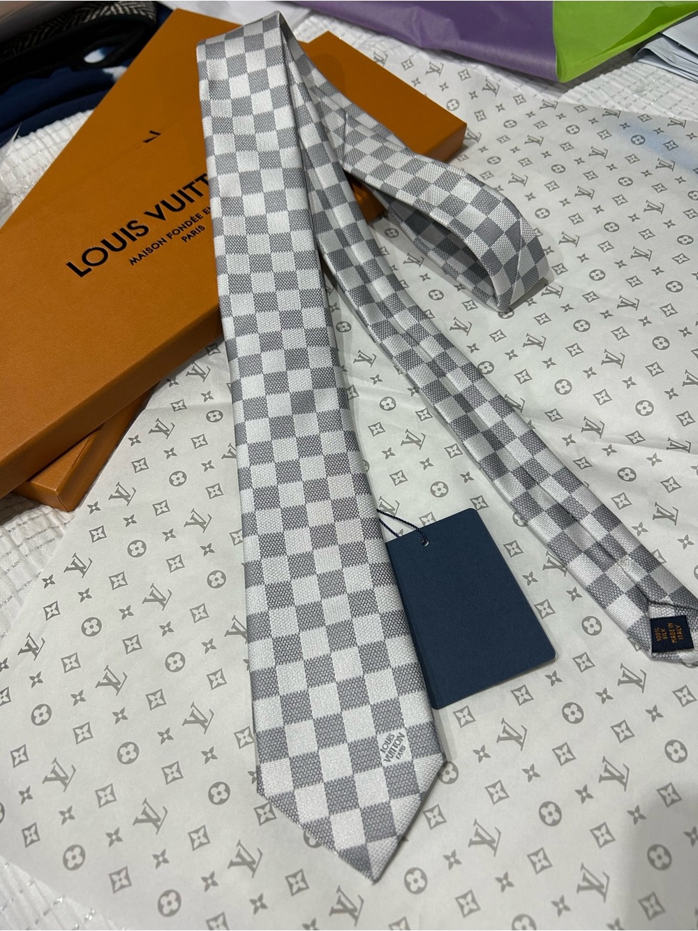 Louis Vuitton Grey and White Damier Silk Tie
